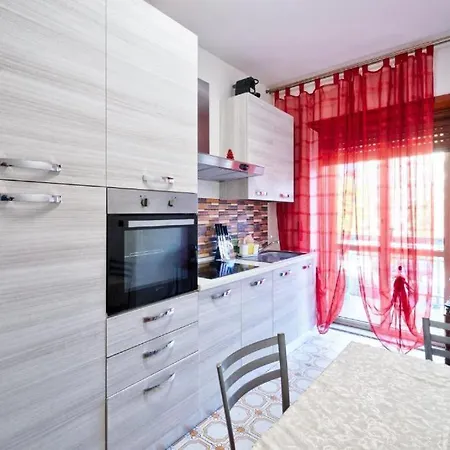 Venice City - With Private & Bathroom, Ac & Tv مارغيرا